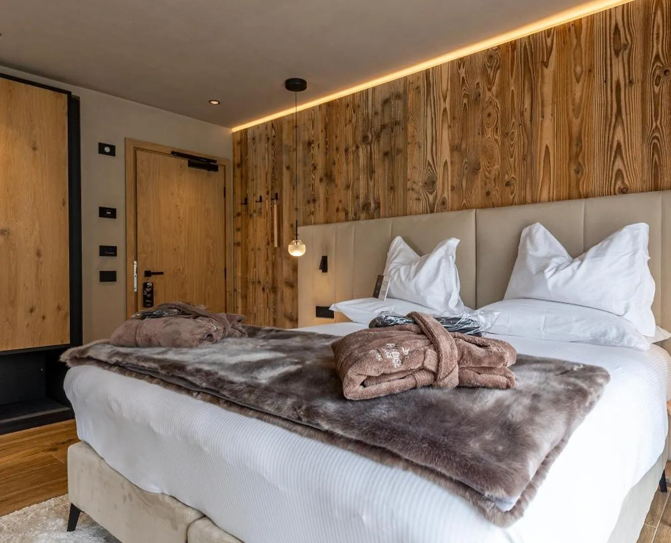 Paradise Lodge Ливиньо